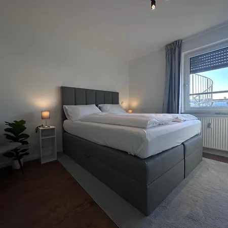 Flussblick Living * Leipzig